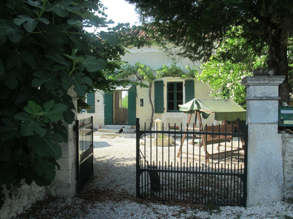 Le Petit Lavoir Saint-Paul-Lizonne Экстерьер фото